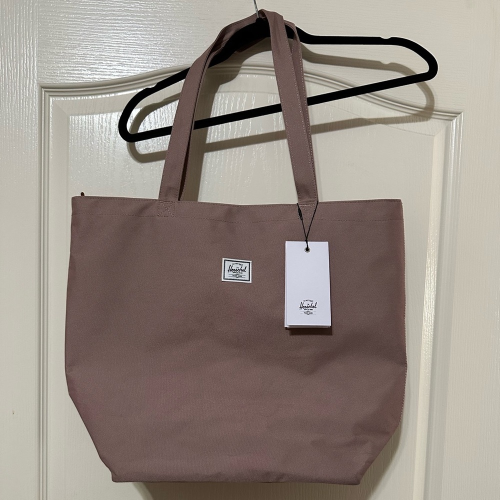 Herschel supply mica tote bag with zipper closure